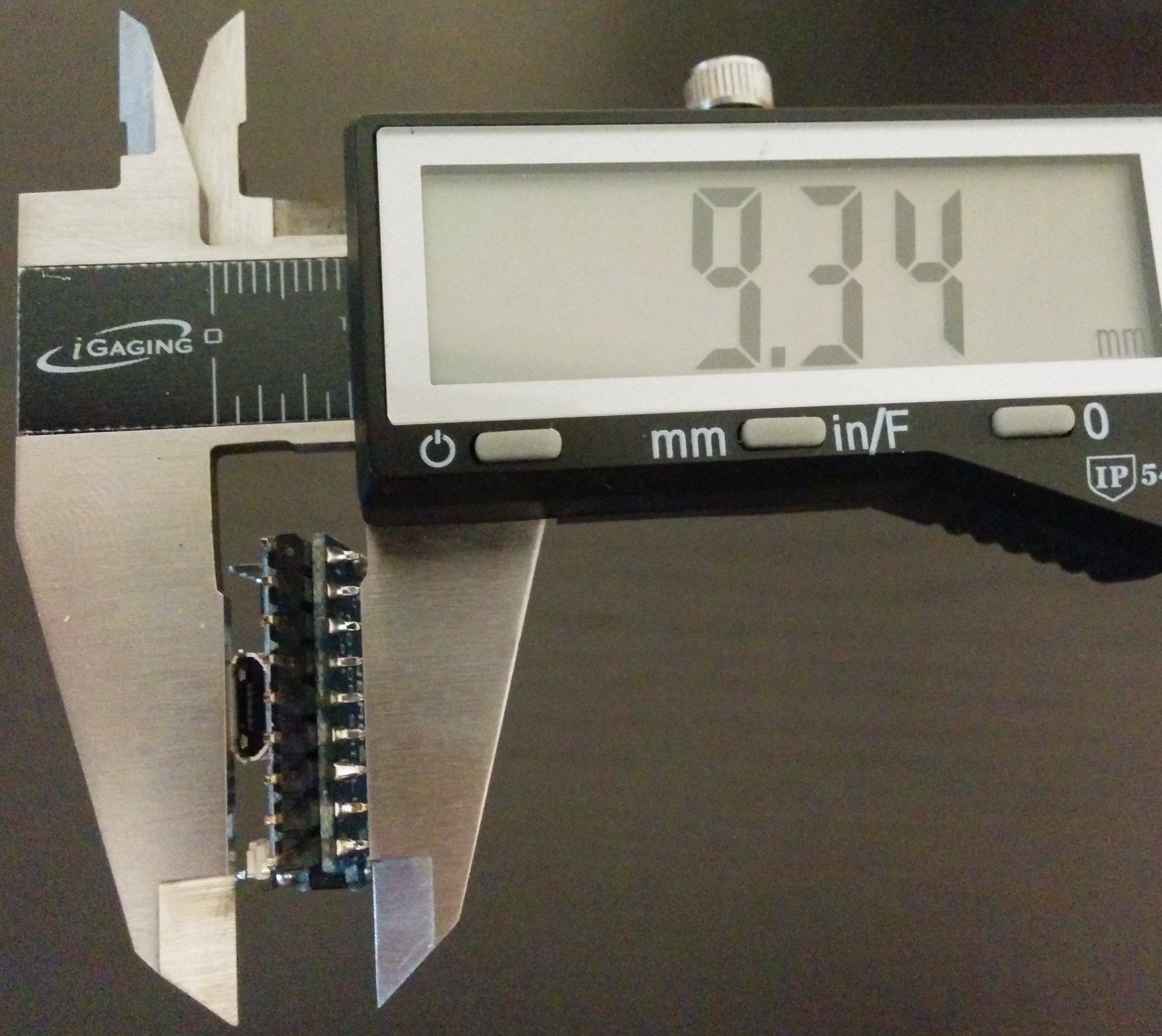 D1 mini pro and motor shield thickness